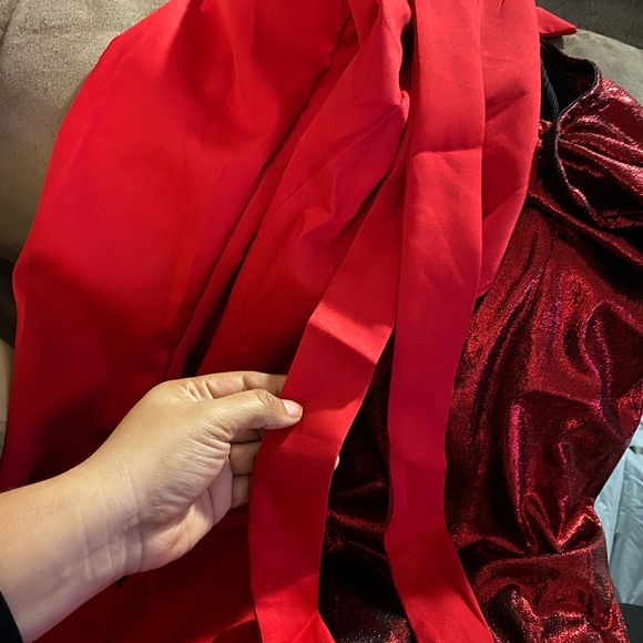 NEW INVENTORY 🎁One Shoulder Asymmetrical Hem Belted Glitter Dress🎁 - Picture 6 of 8